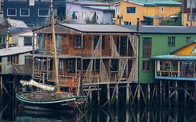 Hostal Palafito Waiwen